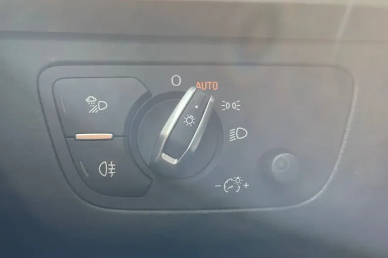 Audi Q5 din 2021 cu 92.600 km - oferta AUD121704 - foto 15