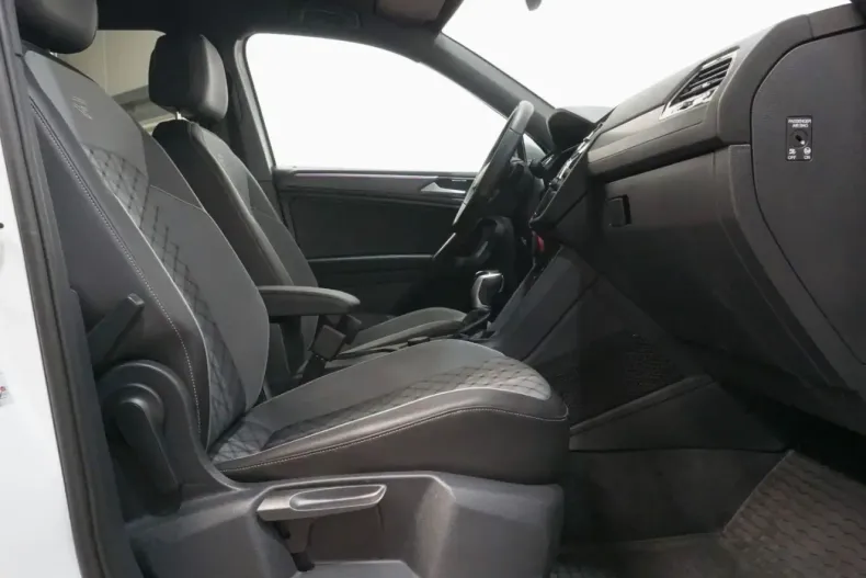 Volkswagen Tiguan Allspace din 2022 cu 70.172 km - oferta VOL121710 - foto 31