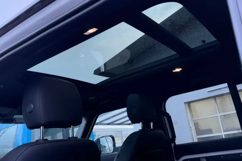 Land Rover Defender din 2022 cu 56.000 km - oferta LAN121716 - foto 24