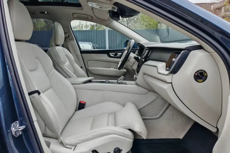 Volvo XC60 din 2021 cu 88.500 km - oferta VOL121718 - foto 7