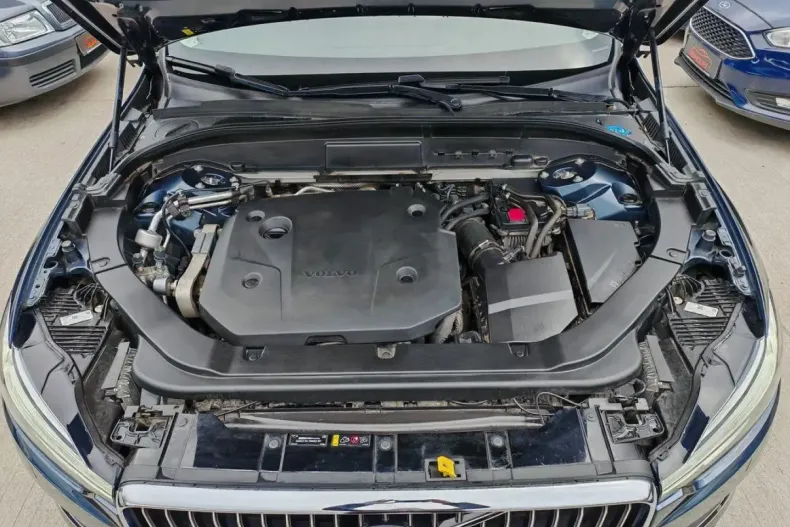 Volvo XC60 din 2021 cu 88.500 km - oferta VOL121718 - foto 9