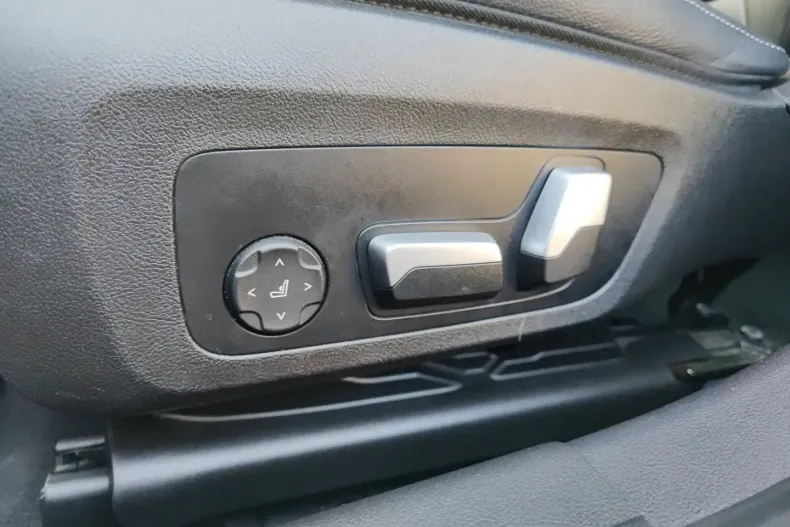 BMW 320 din 2023 cu 36.900 km - oferta BMW121733 - foto 8