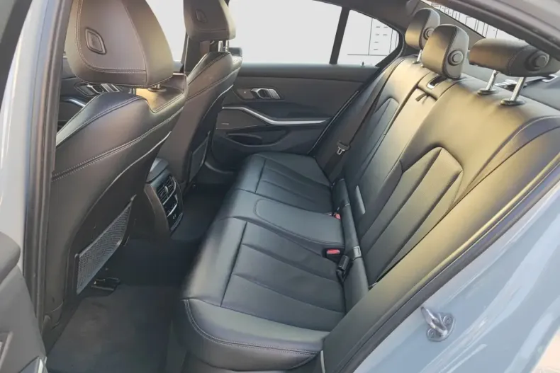 BMW 320 din 2023 cu 36.900 km - oferta BMW121733 - foto 19