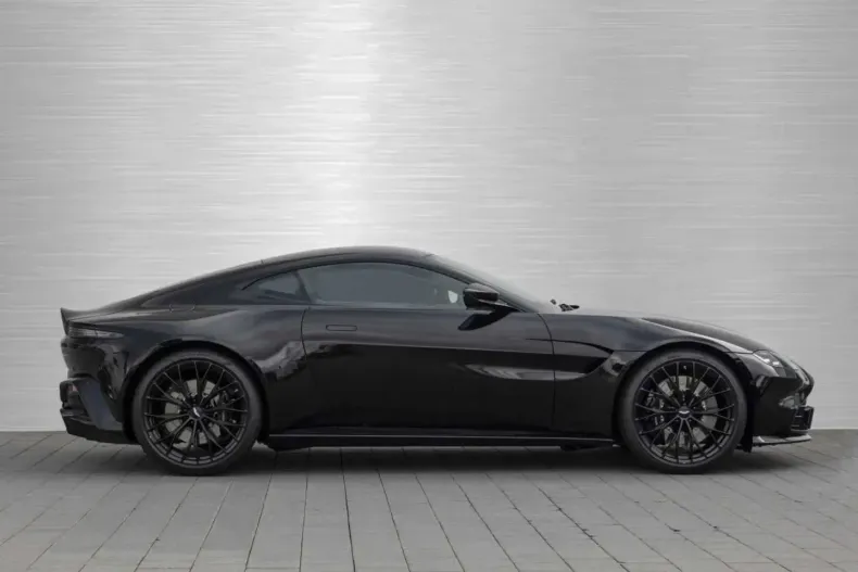 Aston Martin V8 Vantage din 2023 cu 24.900 km - oferta AST121735 - foto 3