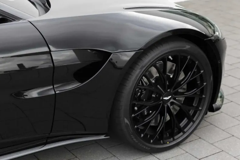 Aston Martin V8 Vantage din 2023 cu 24.900 km - oferta AST121735 - foto 6