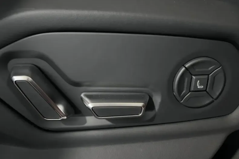 Lamborghini Urus din 2022 cu 60.000 km - oferta LAM121736 - foto 23