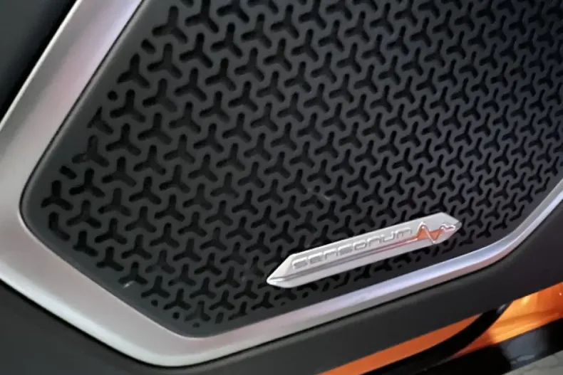 Lamborghini Urus din 2022 cu 60.000 km - oferta LAM121736 - foto 25