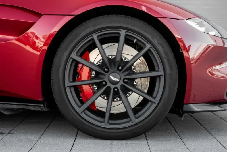 Aston Martin V8 Vantage din 2022 cu 23.200 km - oferta AST121739 - foto 9