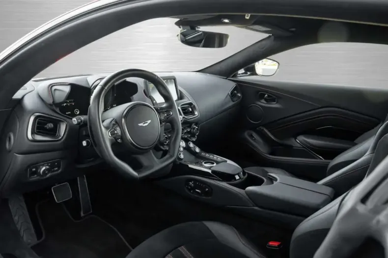 Aston Martin V8 Vantage din 2022 cu 23.200 km - oferta AST121739 - foto 11