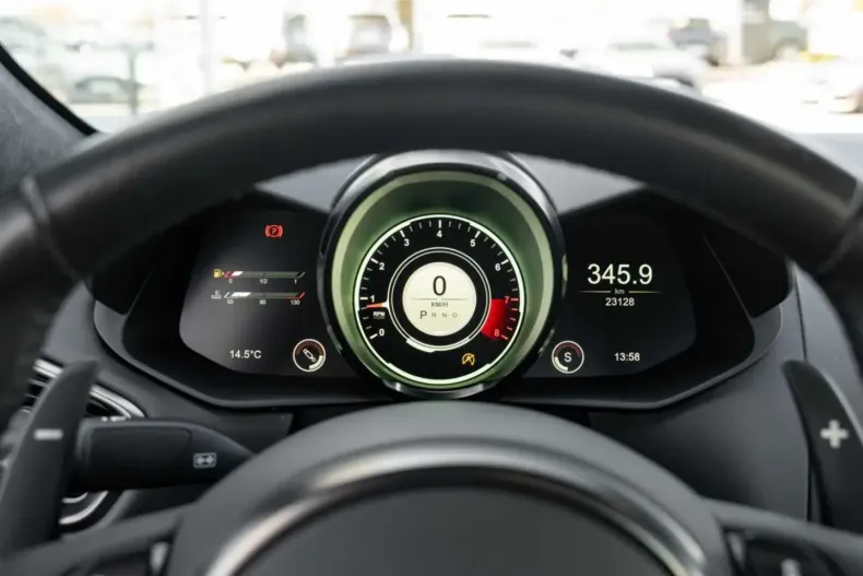 Aston Martin V8 Vantage din 2022 cu 23.200 km - oferta AST121739 - foto 12