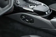 Aston Martin V8 Vantage din 2022 cu 23.200 km - oferta AST121739 - foto 14