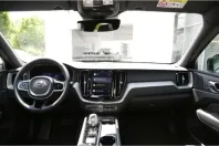 Volvo XC60 din 2022 cu 29.900 km - oferta VOL121740 - foto 2