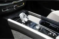 Volvo XC60 din 2022 cu 29.900 km - oferta VOL121740 - foto 7