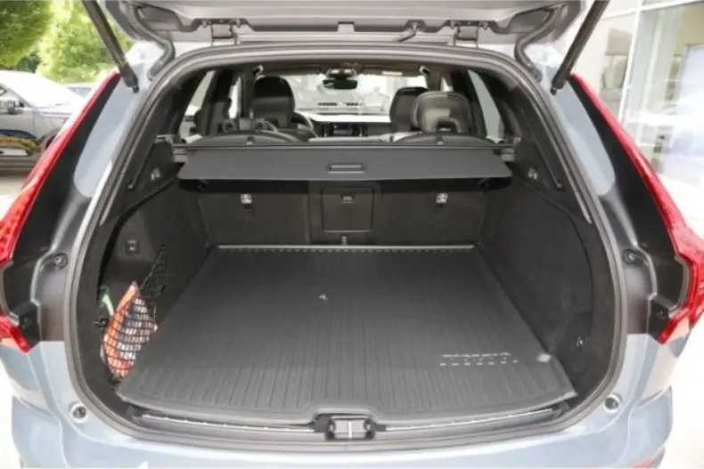 Volvo XC60 din 2022 cu 29.900 km - oferta VOL121740 - foto 9