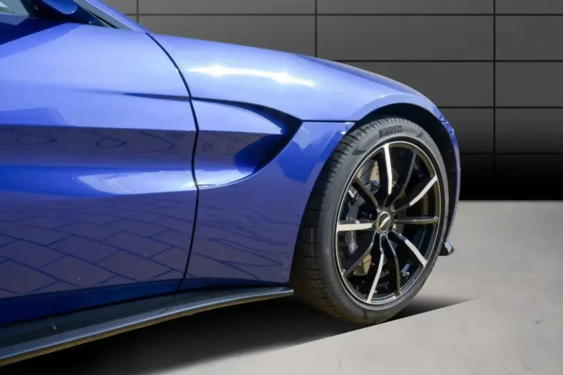 Aston Martin V8 Vantage din 2022 cu 14.200 km - oferta AST121741 - foto 5