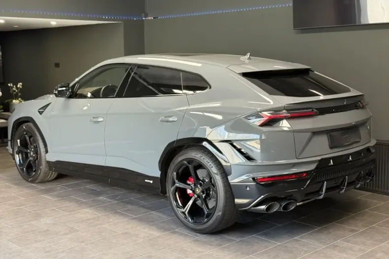 Lamborghini Urus din 2022 cu 18.600 km - oferta LAM121742 - foto 4