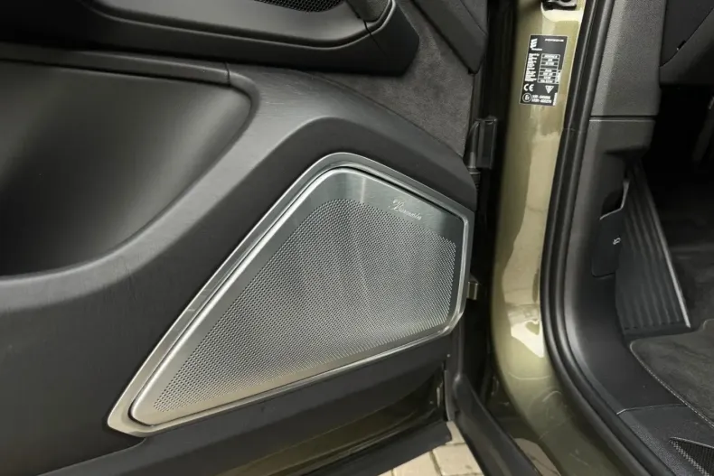 Porsche Cayenne din 2023 cu 44.900 km - oferta POR121745 - foto 14