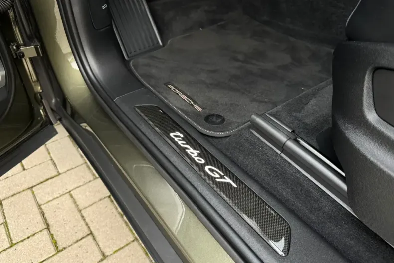 Porsche Cayenne din 2023 cu 44.900 km - oferta POR121745 - foto 15