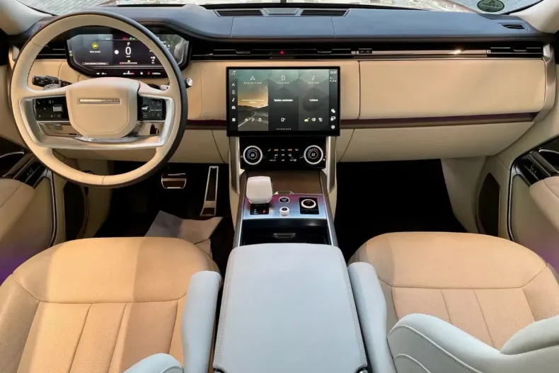 Land Rover Range Rover din 2024 cu 9.412 km - oferta LAN121751 - foto 15