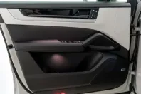 Porsche Cayenne din 2024 cu 999 km - oferta POR121752 - foto 5