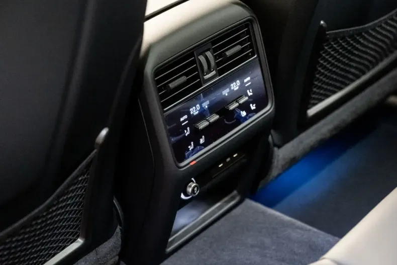 Porsche Cayenne din 2024 cu 999 km - oferta POR121752 - foto 12