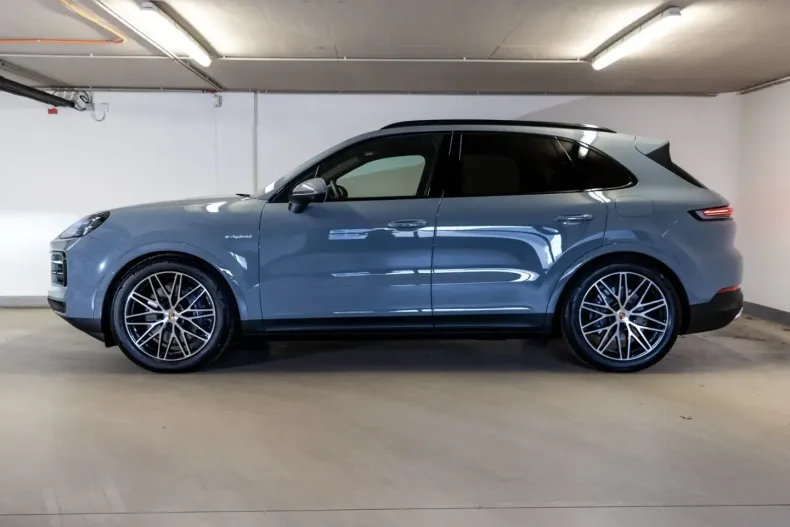 Porsche Cayenne din 2024 cu 999 km - oferta POR121753 - foto 13