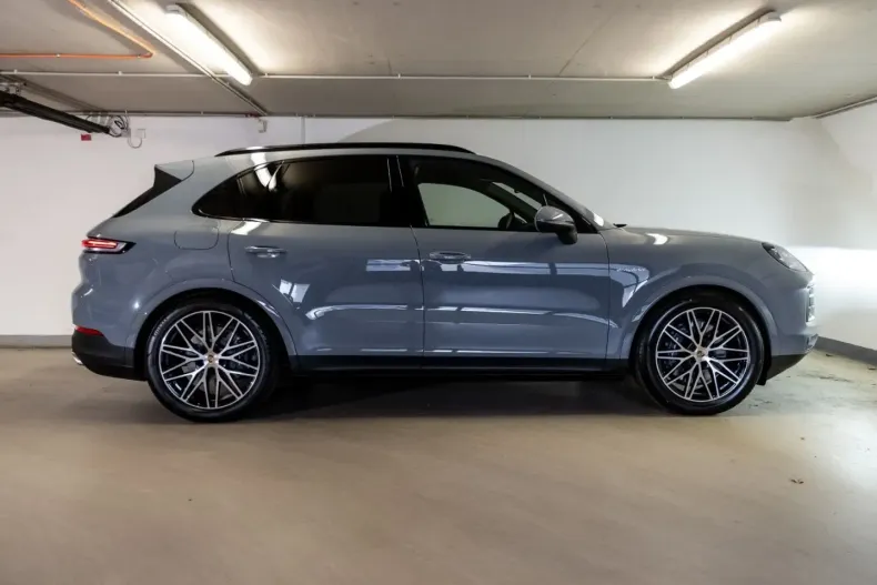 Porsche Cayenne din 2024 cu 999 km - oferta POR121753 - foto 19