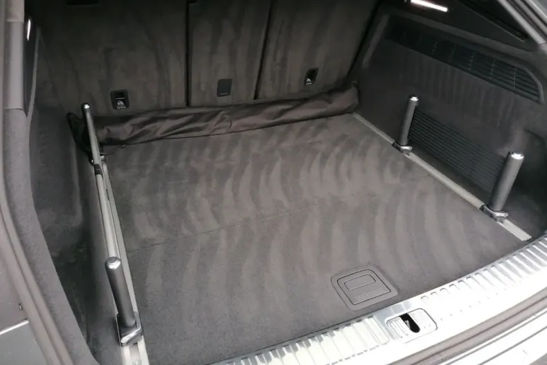 Audi RSQ8 din 2022 cu 32.600 km - oferta AUD121767 - foto 7