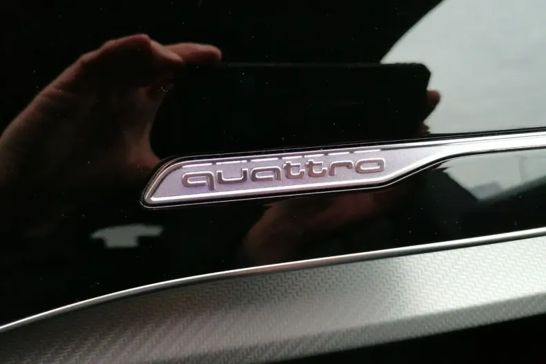 Audi RSQ8 din 2022 cu 32.600 km - oferta AUD121767 - foto 14