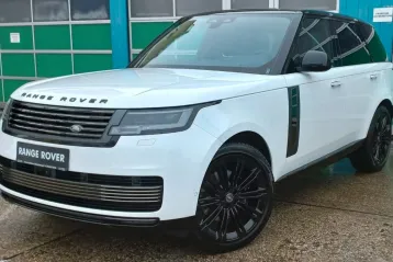 Land Rover Range Rover din 2023 - oferta LAN121776