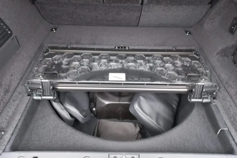 Land Rover Range Rover din 2023 cu 32.000 km - oferta LAN121776 - foto 11