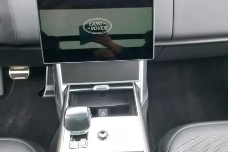 Land Rover Range Rover din 2023 cu 32.000 km - oferta LAN121776 - foto 16