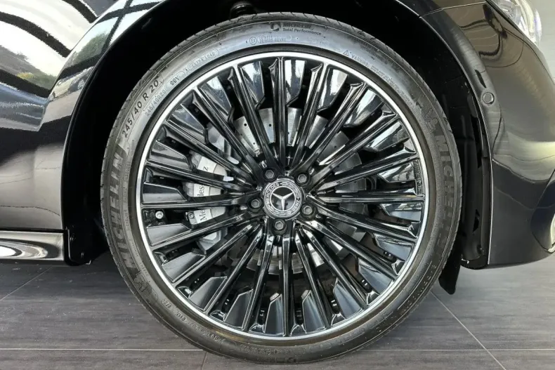 Mercedes-Benz E 300 din 2024 cu 21.794 km - oferta MER121785 - foto 27