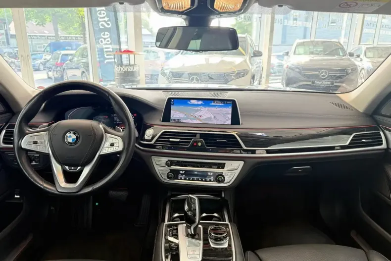 BMW 740 din 2022 cu 90.106 km - oferta BMW121789 - foto 11