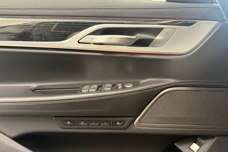 BMW 740 din 2022 cu 90.106 km - oferta BMW121789 - foto 14