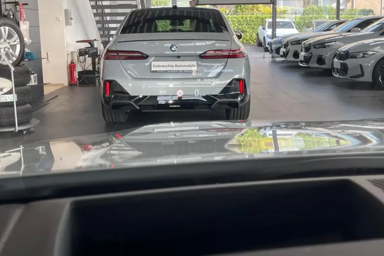 BMW 520 din 2025 cu 7.700 km - oferta BMW121795 - foto 8