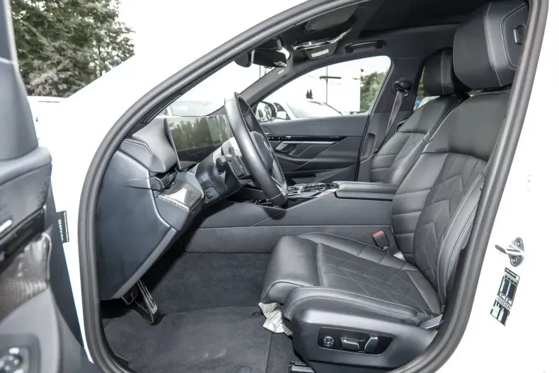 BMW 520 din 2024 cu 26.257 km - oferta BMW121801 - foto 10