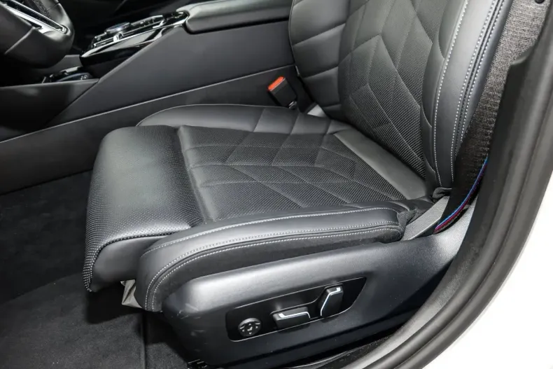 BMW 520 din 2024 cu 26.257 km - oferta BMW121801 - foto 19