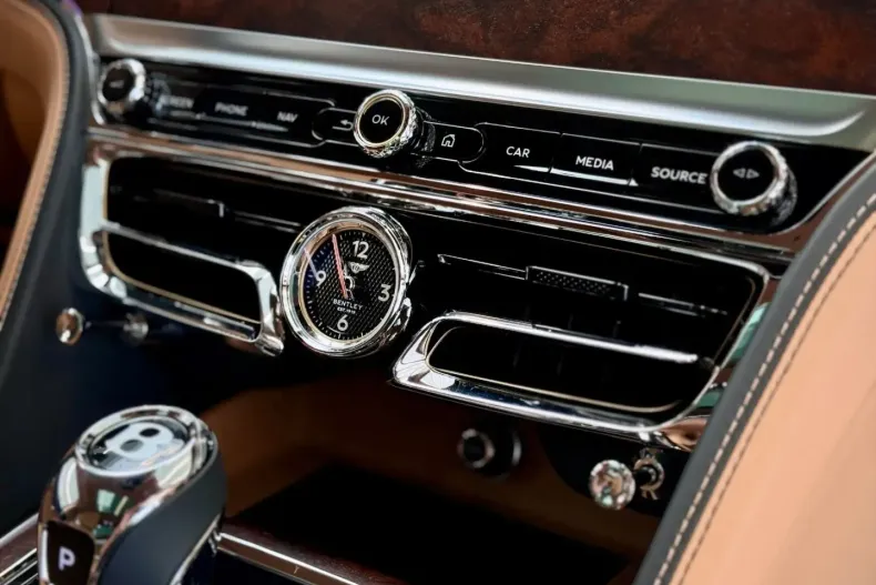 Bentley Flying Spur din 2024 cu 21.000 km - oferta BEN121809 - foto 13