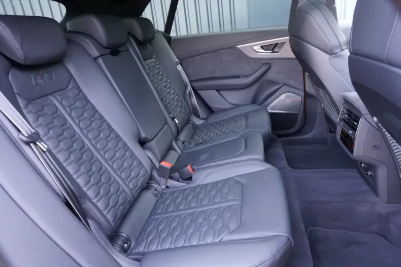 Audi RSQ8 din 2023 cu 11.500 km - oferta AUD121811 - foto 19