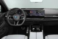 BMW 550 din 2024 cu 3.500 km - oferta BMW121816 - foto 9