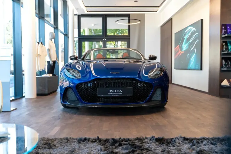 Aston Martin DBS din 2023 cu 4.070 km - oferta AST121817 - foto 2