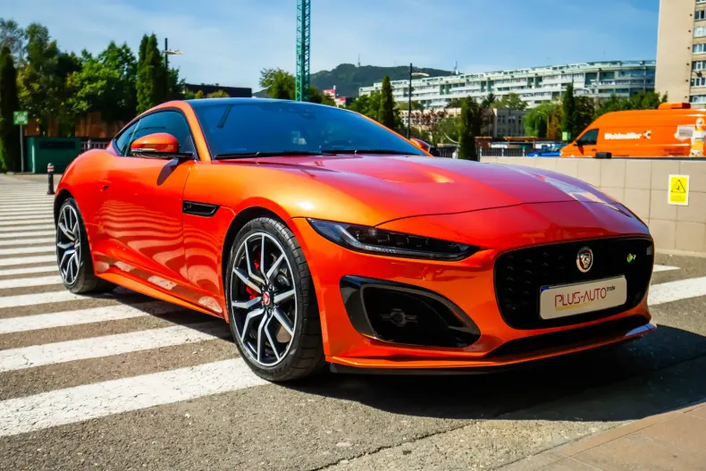 Jaguar F-Type din 2023 cu 16.000 km - oferta JAG121820 - foto 1