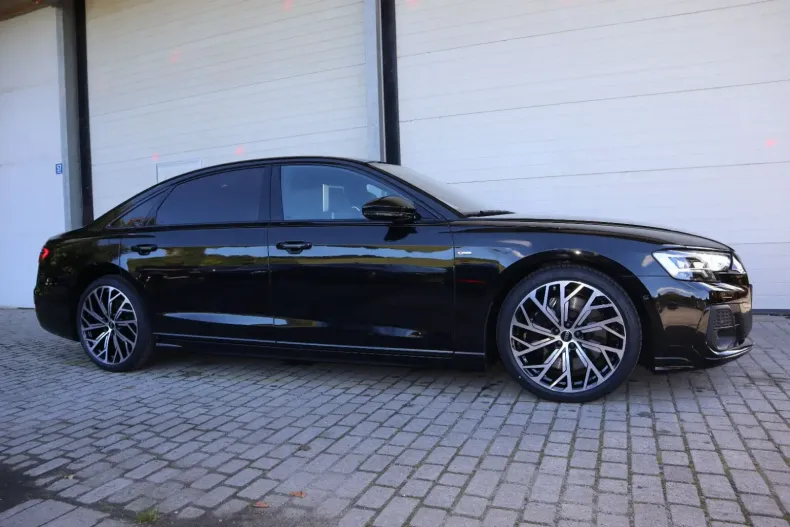 Audi A8 din 2024 cu 11.000 km - oferta AUD121821 - foto 2