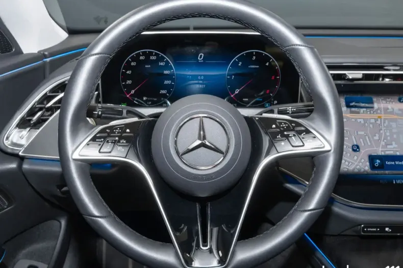 Mercedes-Benz E 220 din 2024 cu 31.826 km - oferta MER121844 - foto 19