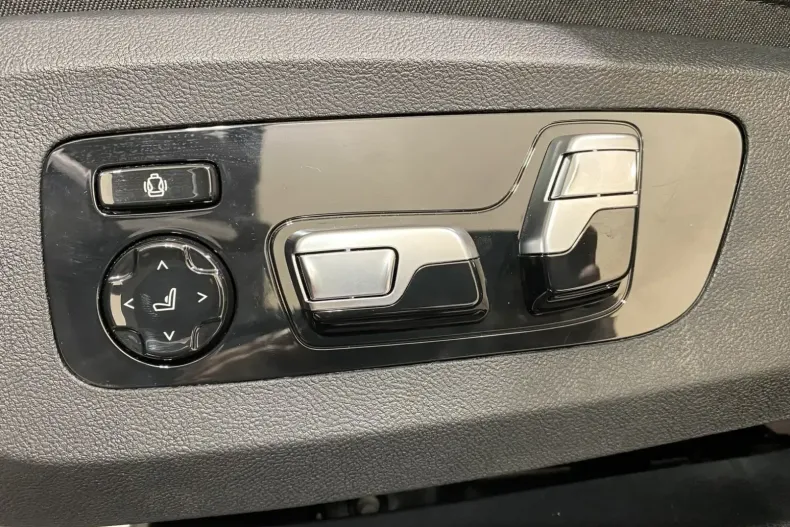 BMW X7 din 2024 cu 17.587 km - oferta BMW121862 - foto 18