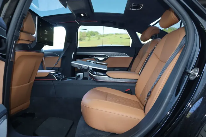 Audi A8 din 2023 cu 47.000 km - oferta AUD121865 - foto 17