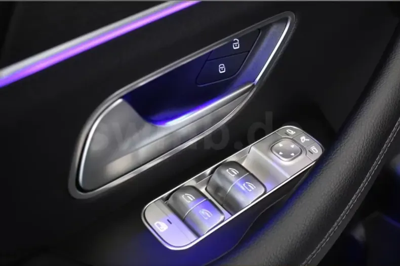 Mercedes-Benz GLE 350 din 2023 cu 37.200 km - oferta MER121866 - foto 3