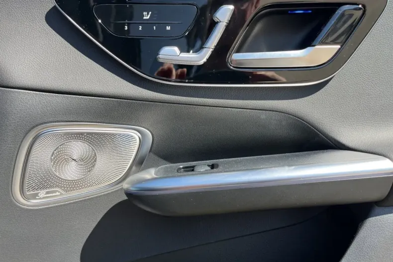 Mercedes-Benz GLC 43 AMG din 2024 cu 9.800 km - oferta MER121897 - foto 9