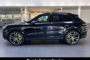 Porsche Cayenne din 2024 - oferta POR121917